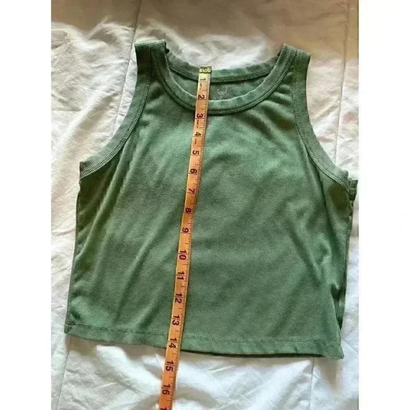INDIGO Womans size small casual crop tank top ribbed soft green scoop neck - Picture 5 of 8